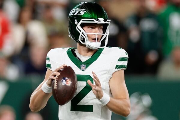 Owner vows Jets to keep QB Wilson if no trade