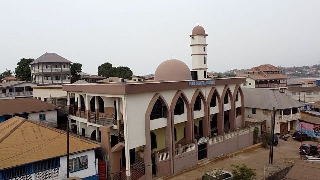 Muslims in Sierra Leone navigate heat during Ramadan