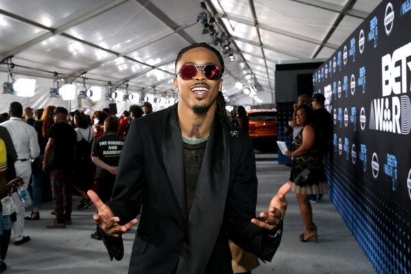 August Alsina Responds To A Fan’s Joke About His Sexuality & Thanks Them For Their Support