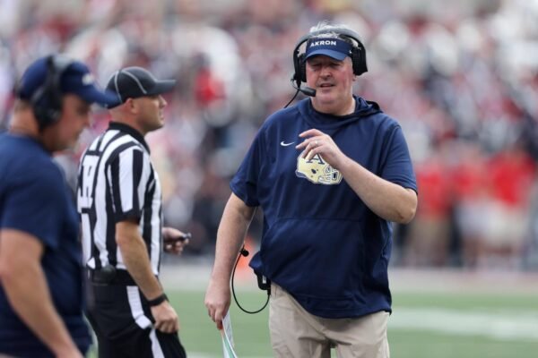 Akron coach Joe Moorhead compares Ohio State to national title-winning teams of past