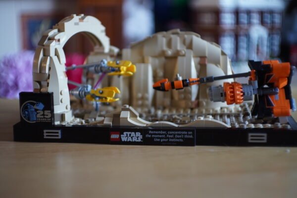 Lego Star Wars Mos Espa Podrace Diorama review