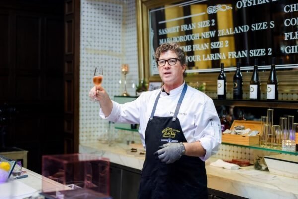 World Champion ‘Shucker Paddy’ PIИK OYSTER Popup