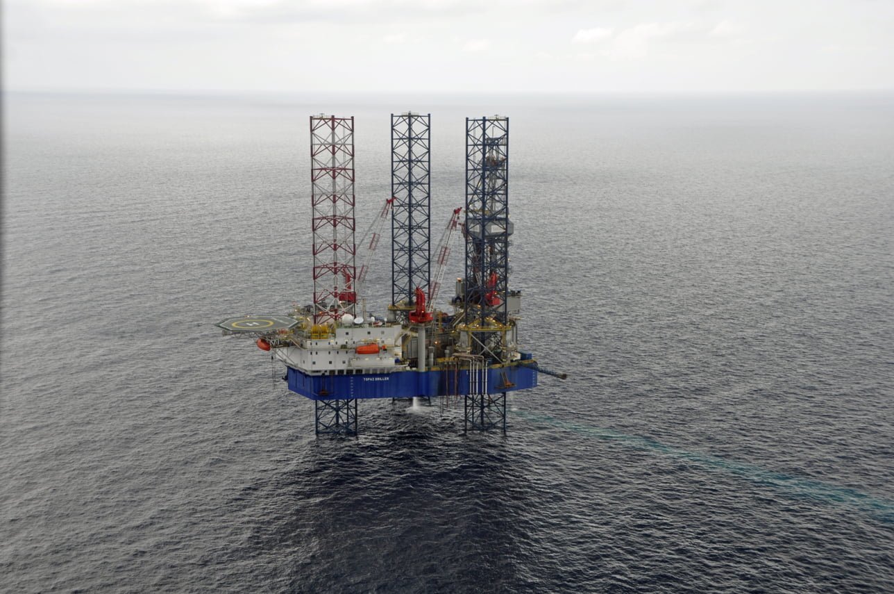 Two jack-up rigs change hands