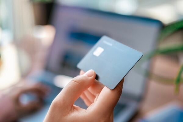 6 Credit Cards to Build Credit and Take Control of Your Financial Future