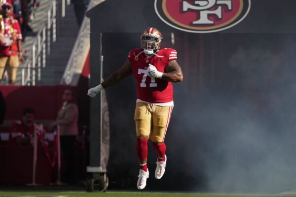 Goodbye In-N-Out, hello LeBron: What 49ers OT Trent Williams is doing to extend his career