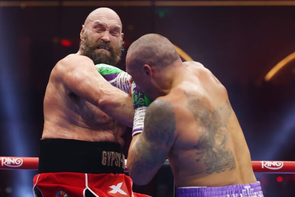 Video: Oleksandr Usyk vs. Tyson Fury 2 boxing fight highlights