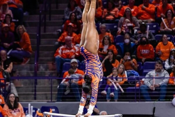 Emotional Scenes at Clemson University as Gymnastics Star Drops Tearful News Amid Ongoing NCAA Season