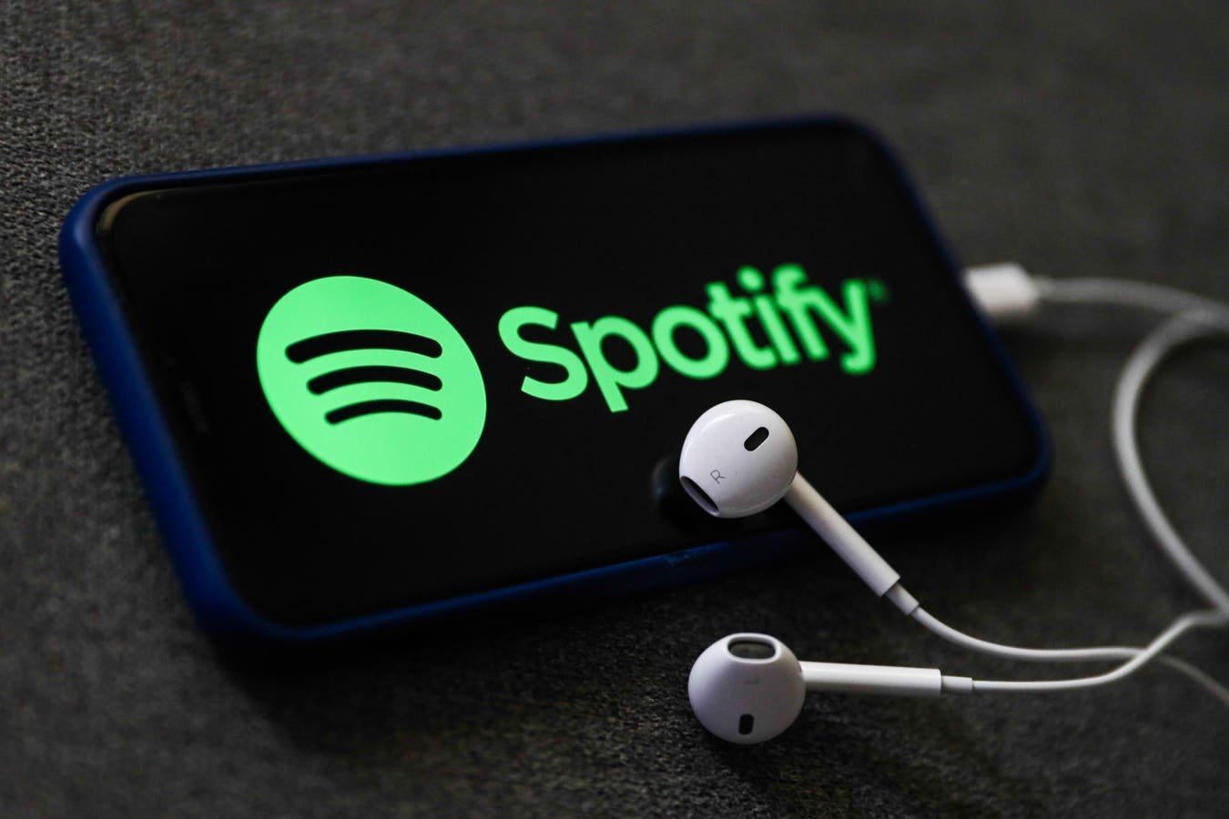 spotify-breaks-new-ground-with-lucrative-video-podcast-program