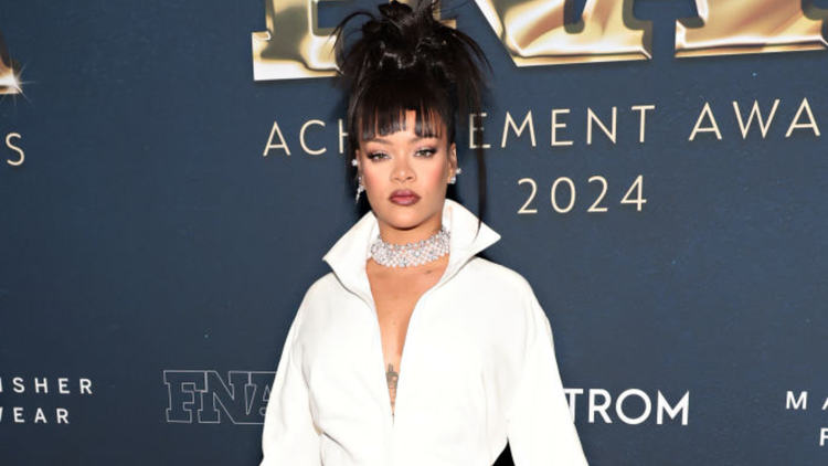 Rihanna Details Her Approach For Her Forthcoming LP ‘R9’ In New Interview