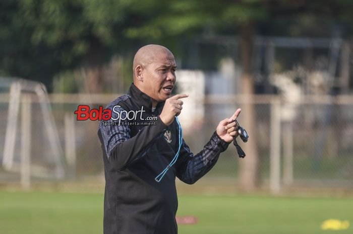 Piala Asia U-17 2025 Makin Dekat, Nova Arianto Terus Genjot Ketahanan Fisik Timnas U-17 Indonesia