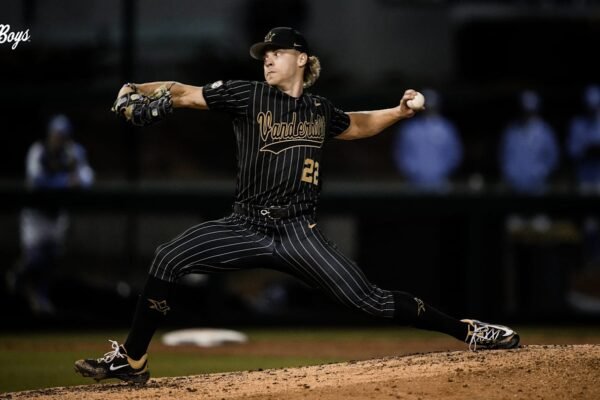 No. 14 Vanderbilt Baseball Beats Bruins To Open Southern California College Baseball