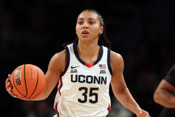 Fudd still pondering return to UConn, turning pro