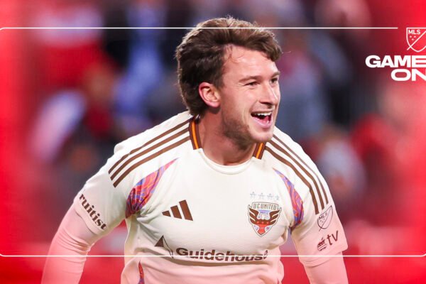 INSANE bicycle kick: Jacob Murrell saves DC United in stoppage time | MLSSoccer.com