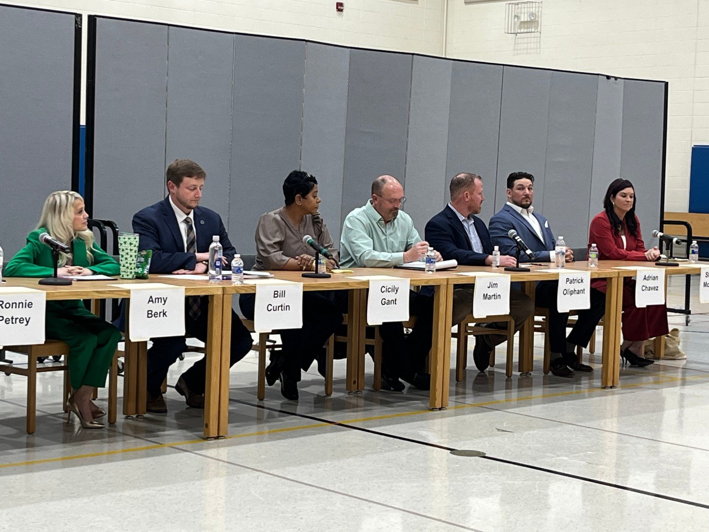 Summit Hill District 161 candidates defend school closing, debate community relations