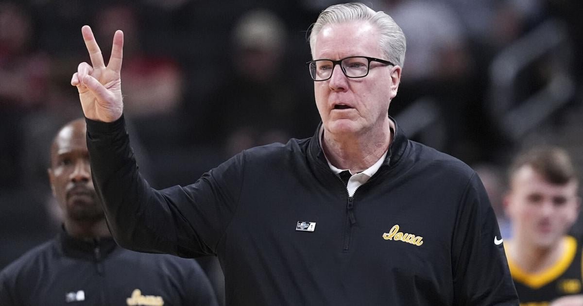 Iowa coach Fran McCaffery ejected during Big Ten Tournament game against No. 24 Illinois