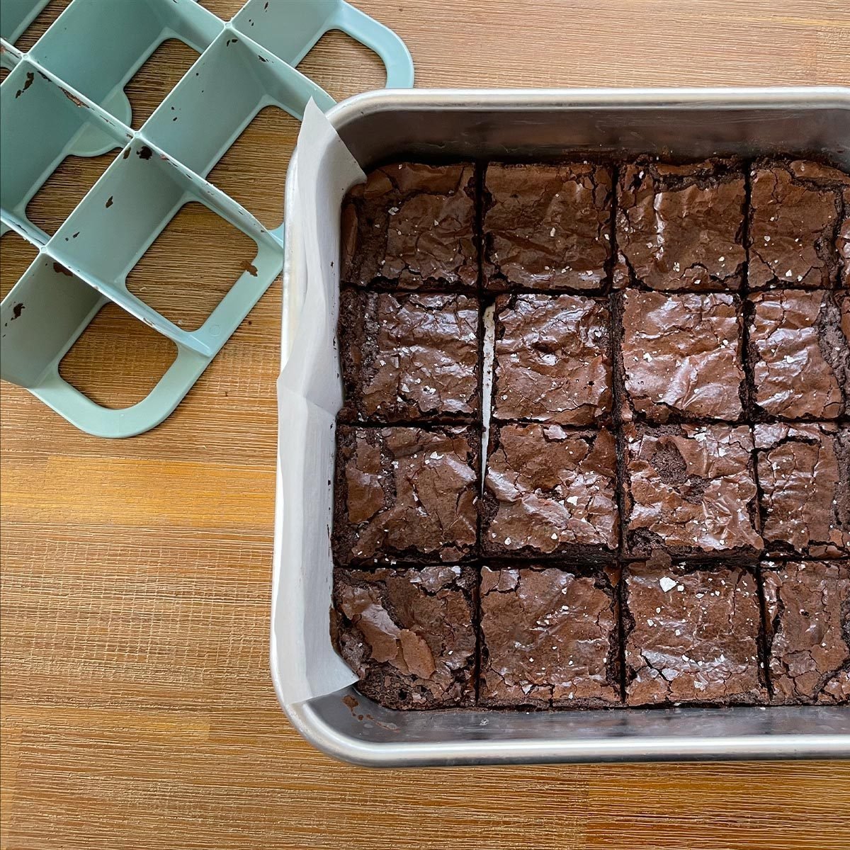 We Tried the Brownie Buddy—And It Makes Cutting, Storing and Serving Bars a Breeze