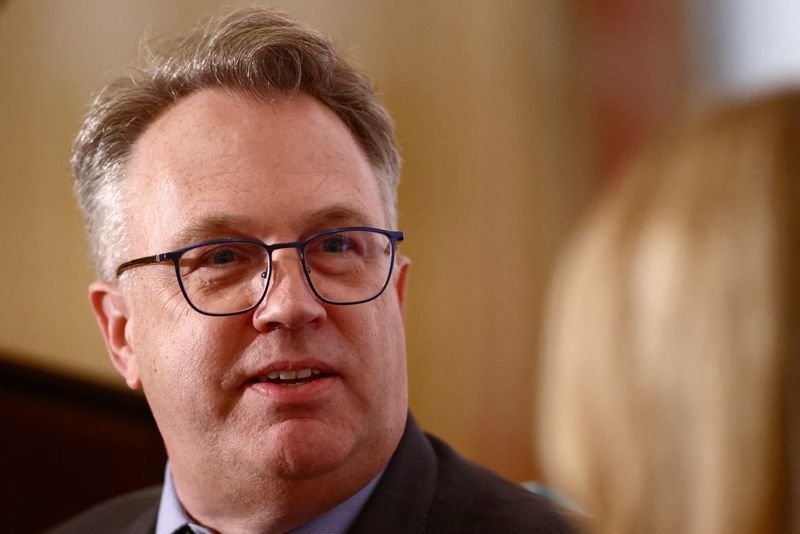 Fed’s Williams calls for strong response if inflation deviates from target