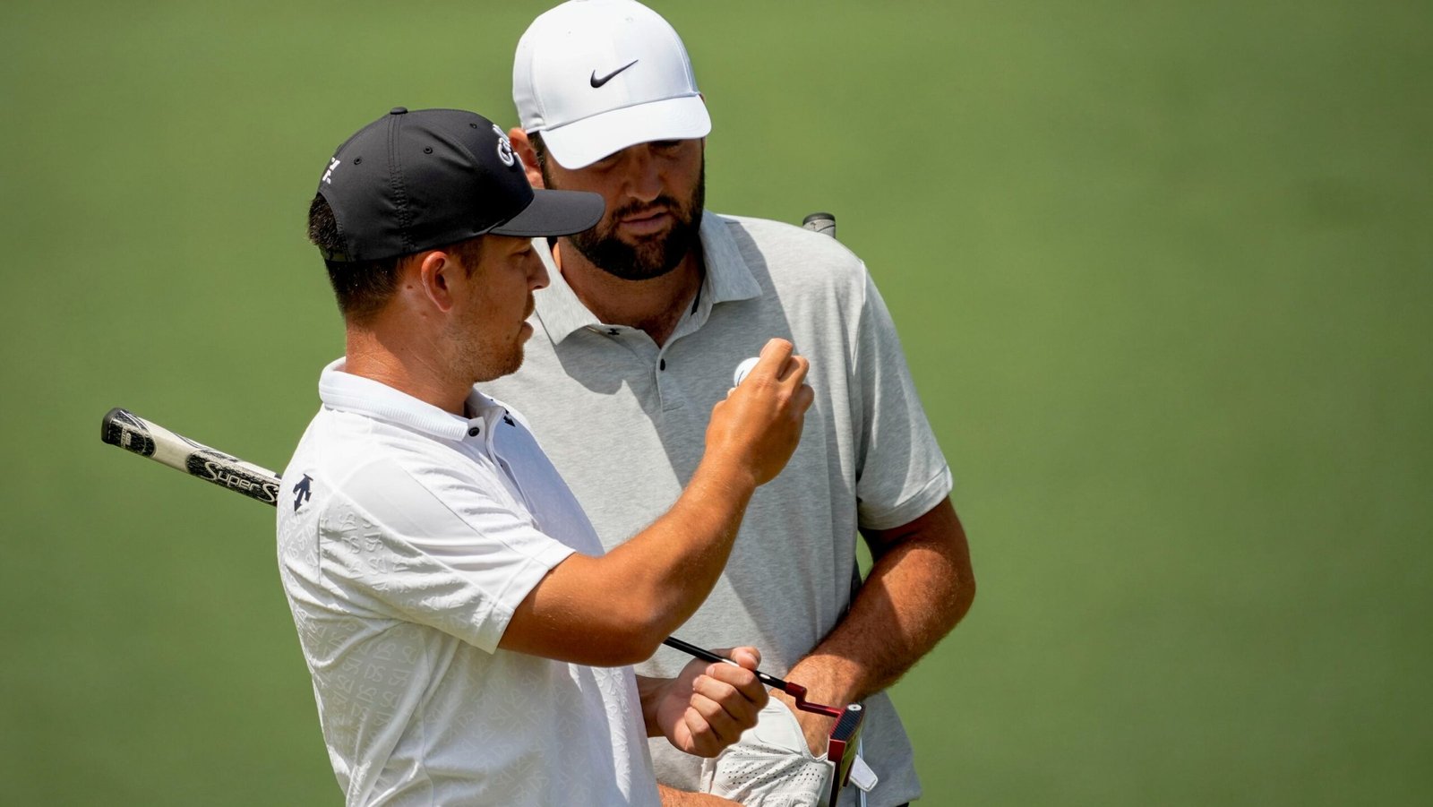 Xander Schauffele apologizes to Scottie Scheffler for leaking non-conforming driver news