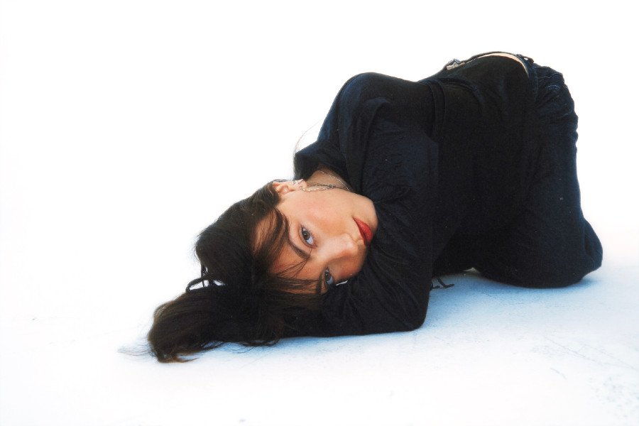 Emilia Vaughn Releases Club Mix of Her 2025 Single “Rock Music, Girl Secrets”