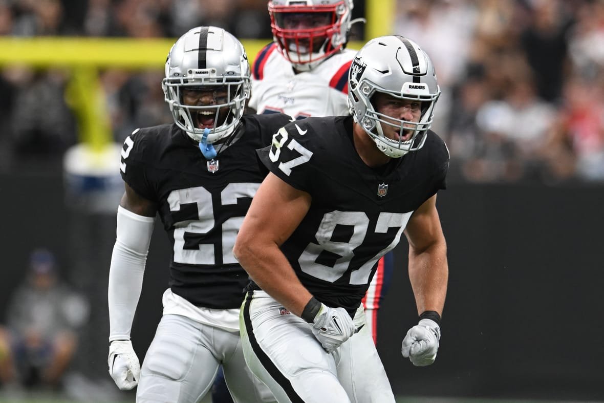 Purple Rumor Mill: Trading for TE, Greg Newsome II, Jeff Okudah Reclamation